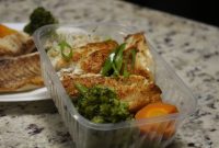 aap-best-high-protein-meal-prep-ideas-for-weight-loss-1790843538 Delicious grilled chicken with broccoli and carrots in a meal prep container. Perfect for healthy eating.