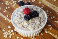 aap-overnight-oats-flavor-combinations-for-weight-loss-1791087550 Delicious and healthy oatmeal topped with fresh berries, perfect for a nutritious breakfast.